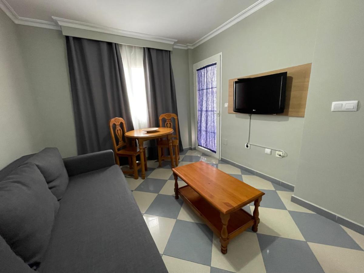 Apartamentos Nina De Oro 토레몰리노스 외부 사진