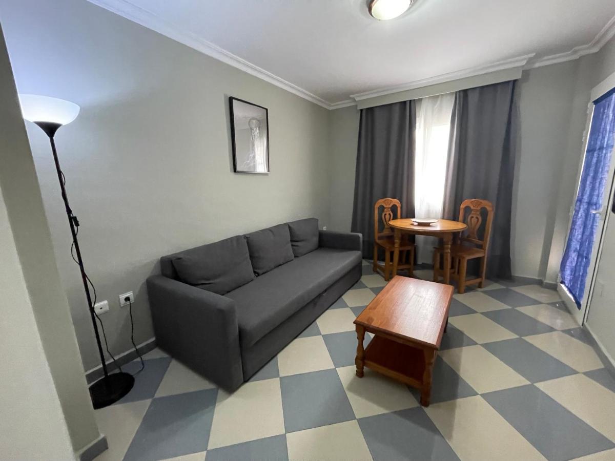 Apartamentos Nina De Oro 토레몰리노스 외부 사진