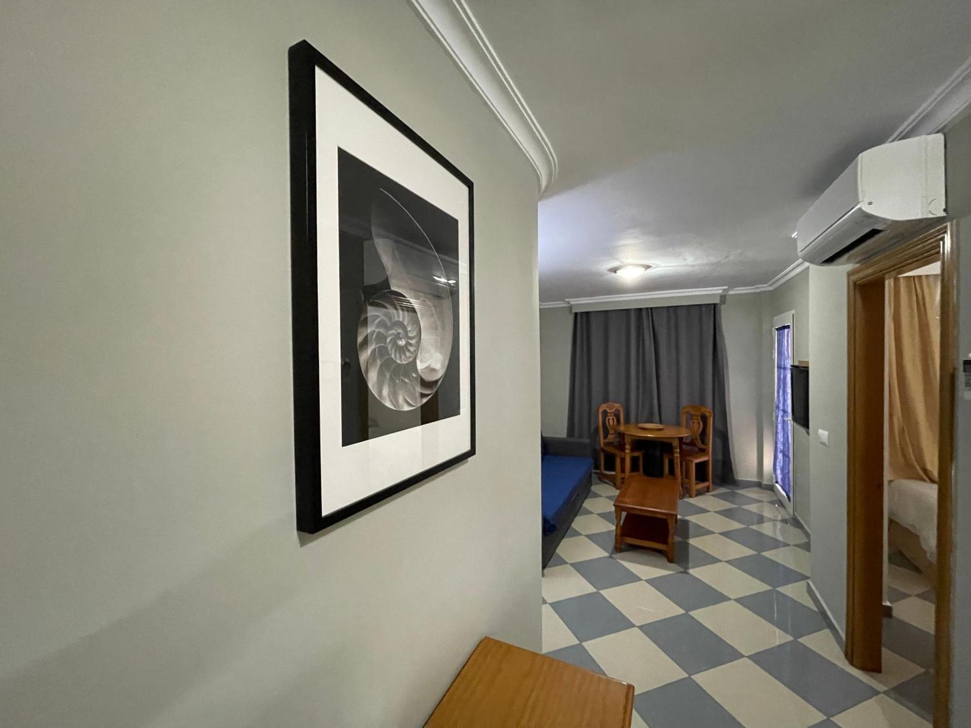 Apartamentos Nina De Oro 토레몰리노스 외부 사진