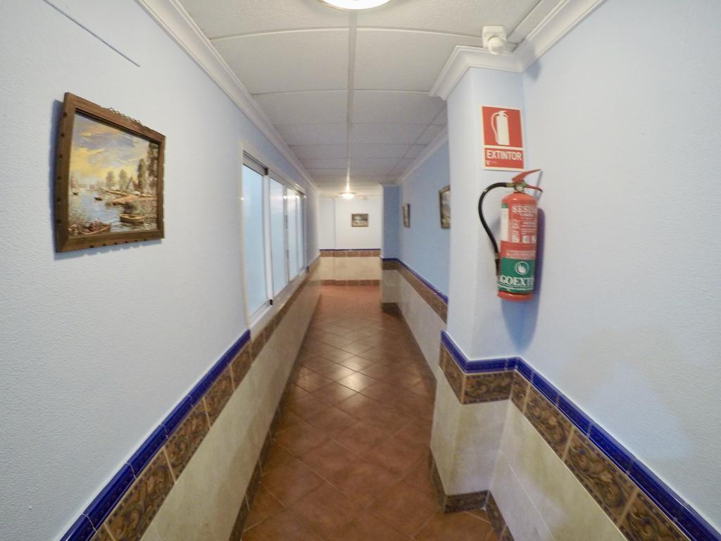 Apartamentos Nina De Oro 토레몰리노스 외부 사진